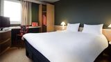 Ibis Provins Room