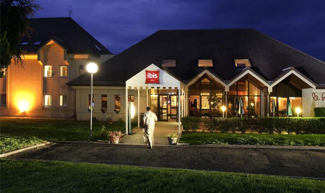 Ibis Provins Exterior