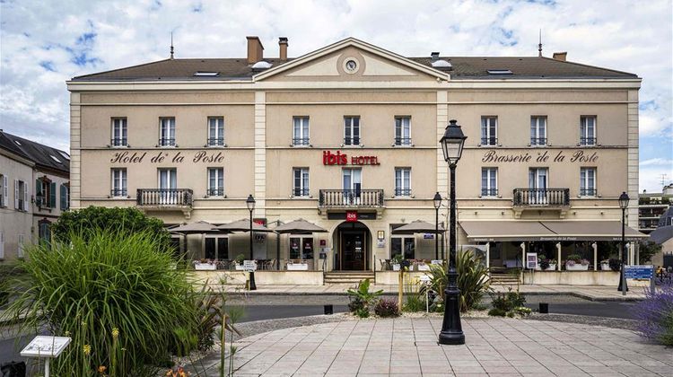 Ibis Hotel Montargis Exterior