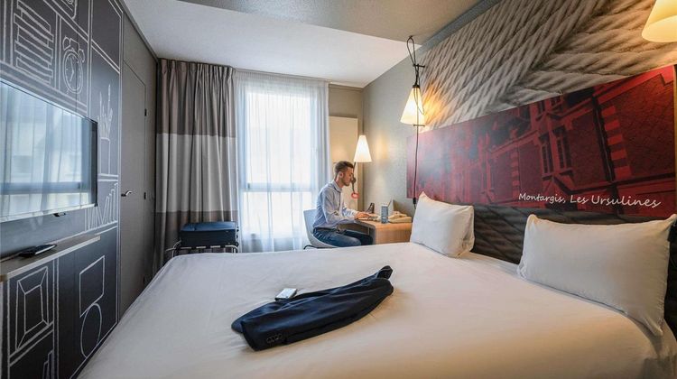 Ibis Hotel Montargis Exterior