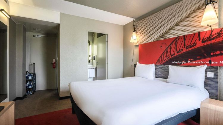 Ibis Hotel Montargis Exterior