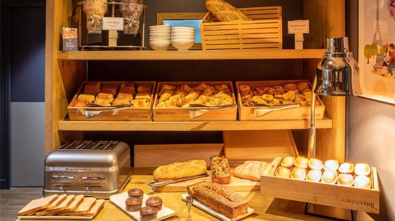 <b>Ibis Paris La Fayette Restaurant</b>. Images powered by <a href="https://iceportal.shijigroup.com/" title="IcePortal" target="_blank">IcePortal</a>.