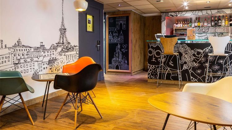 Ibis Paris La Fayette Other