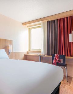 Ibis Nantes Centre Gare Sud