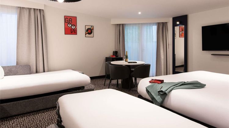 Ibis Paris Canal Saint Martin Room