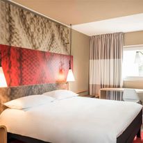 Ibis Paris Canal Saint Martin
