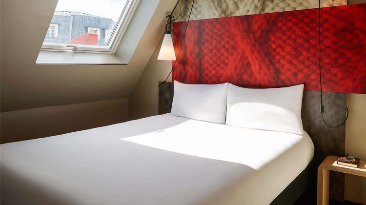 Ibis Paris Canal Saint Martin Room