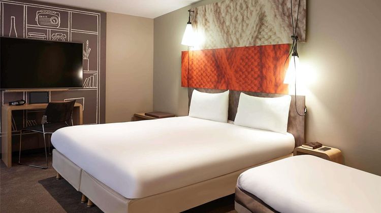 Ibis Paris Canal Saint Martin Room