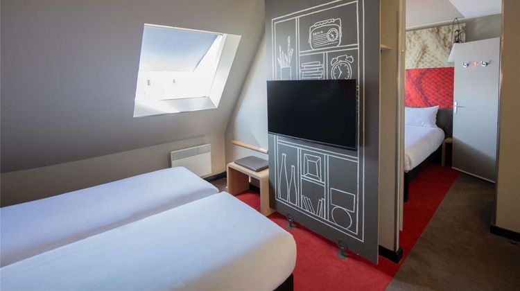 Ibis Paris Canal Saint Martin Room