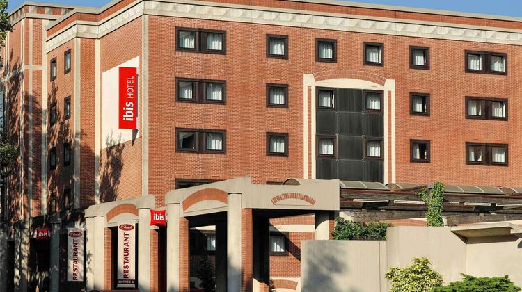 Ibis Hotel Lille Gares Exterior