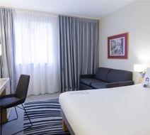 Novotel Manchester West Room