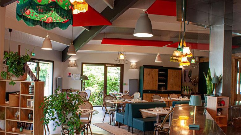 <b>Ibis Amboise Restaurant</b>. Images powered by <a href="https://iceportal.shijigroup.com/" title="IcePortal" target="_blank">IcePortal</a>.
