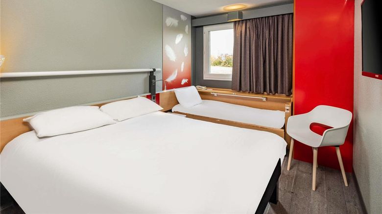 <b>Ibis Amboise Room</b>. Images powered by <a href="https://iceportal.shijigroup.com/" title="IcePortal" target="_blank">IcePortal</a>.