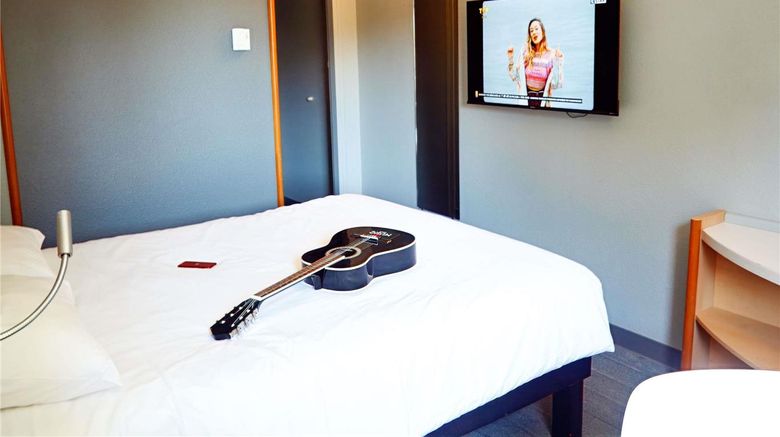 <b>Ibis Amboise Room</b>. Images powered by <a href="https://iceportal.shijigroup.com/" title="IcePortal" target="_blank">IcePortal</a>.