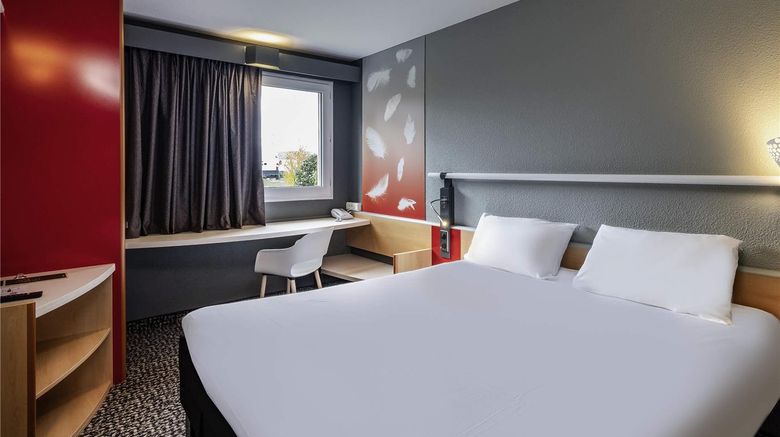 <b>Ibis Amboise Room</b>. Images powered by <a href="https://iceportal.shijigroup.com/" title="IcePortal" target="_blank">IcePortal</a>.