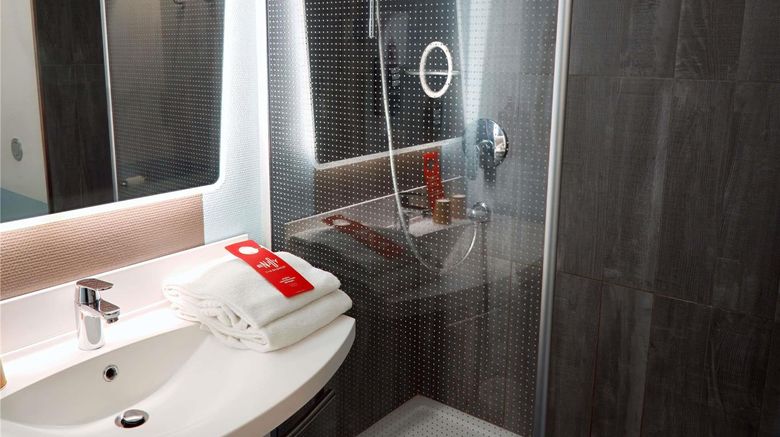 <b>Ibis Amboise Room</b>. Images powered by <a href="https://iceportal.shijigroup.com/" title="IcePortal" target="_blank">IcePortal</a>.