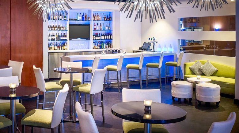 <b>Novotel Toronto North York Restaurant</b>. Images powered by <a href="https://iceportal.shijigroup.com/" title="IcePortal" target="_blank">IcePortal</a>.