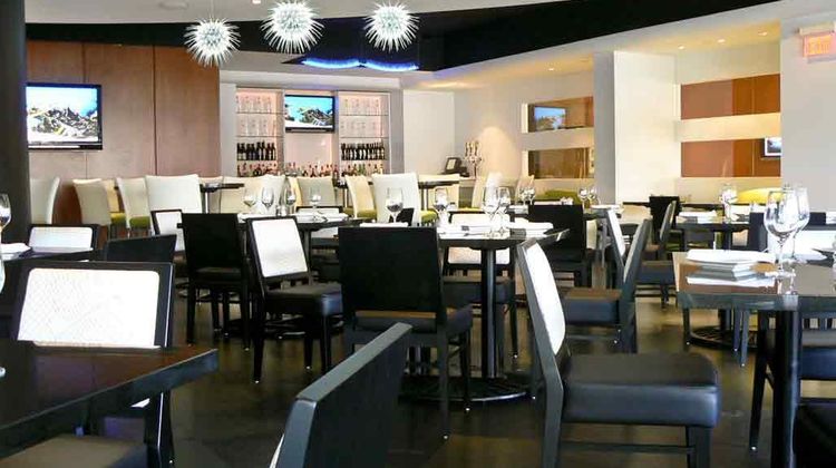 Novotel Toronto North York Restaurant