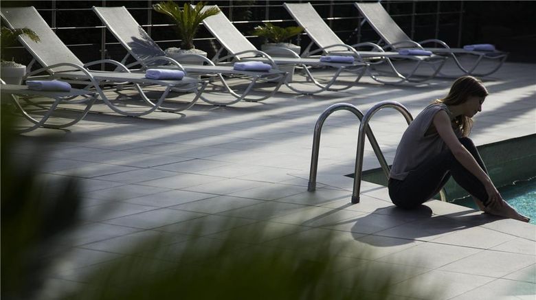 <b>Novotel Marseille Vieux Port Pool</b>. Images powered by <a href="https://iceportal.shijigroup.com/" title="IcePortal" target="_blank">IcePortal</a>.