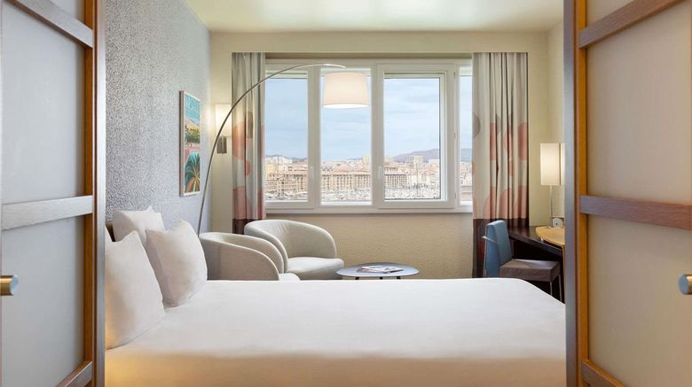 <b>Novotel Marseille Vieux Port Room</b>. Images powered by <a href="https://iceportal.shijigroup.com/" title="IcePortal" target="_blank">IcePortal</a>.