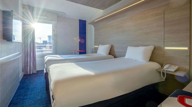<b>Ibis La Rochelle Centre Room</b>. Images powered by <a href="https://iceportal.shijigroup.com/" title="IcePortal" target="_blank">IcePortal</a>.