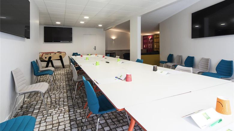 <b>Ibis La Rochelle Centre Meeting</b>. Images powered by <a href="https://iceportal.shijigroup.com/" title="IcePortal" target="_blank">IcePortal</a>.
