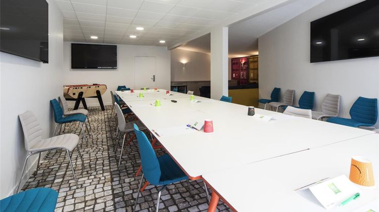 Ibis La Rochelle Centre Meeting