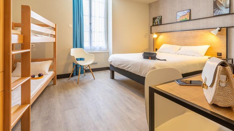<b>Ibis Hotel Blois Room</b>. Images powered by <a href="https://iceportal.shijigroup.com/" title="IcePortal" target="_blank">IcePortal</a>.
