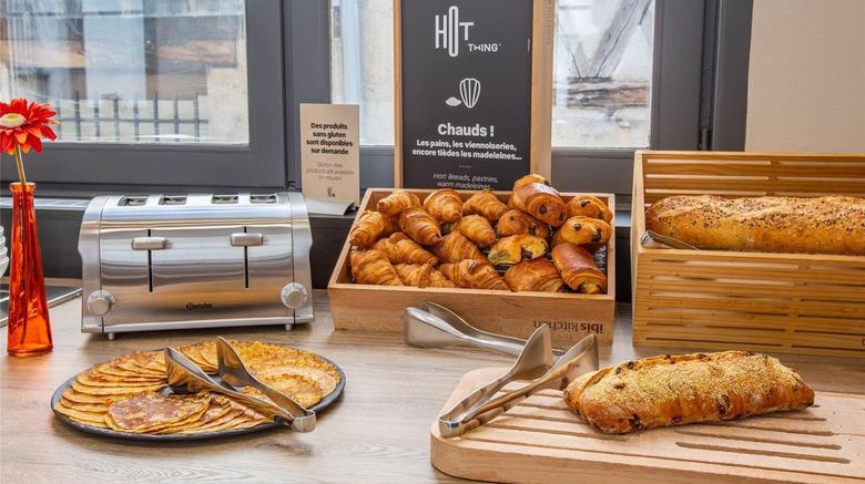 <b>Ibis Hotel Blois Restaurant</b>. Images powered by <a href="https://iceportal.shijigroup.com/" title="IcePortal" target="_blank">IcePortal</a>.