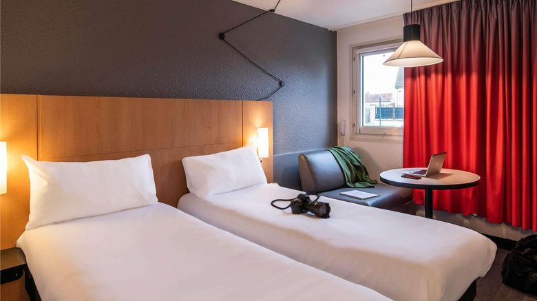 <b>Ibis Cergy Le Port Room</b>. Images powered by <a href="https://iceportal.shijigroup.com/" title="IcePortal" target="_blank">IcePortal</a>.