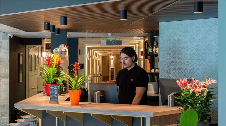 Ibis Cergy Le Port Exterior