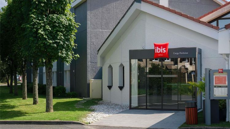 Ibis Cergy Le Port Exterior