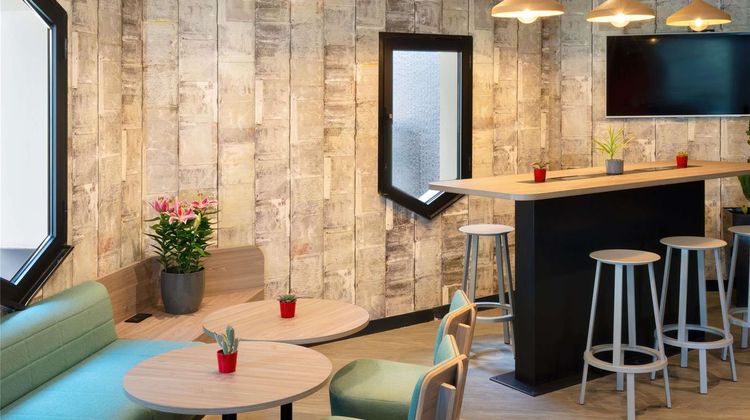 Ibis Cergy Le Port Exterior