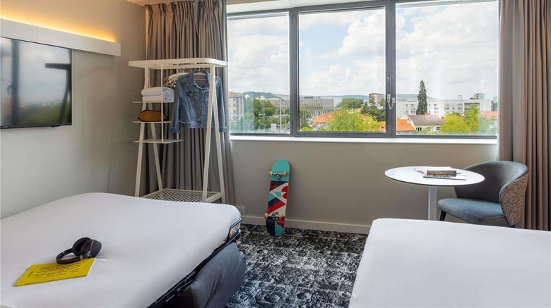 <b>Ibis Hotel Clermont-Ferrand Room</b>. Images powered by <a href="https://iceportal.shijigroup.com/" title="IcePortal" target="_blank">IcePortal</a>.