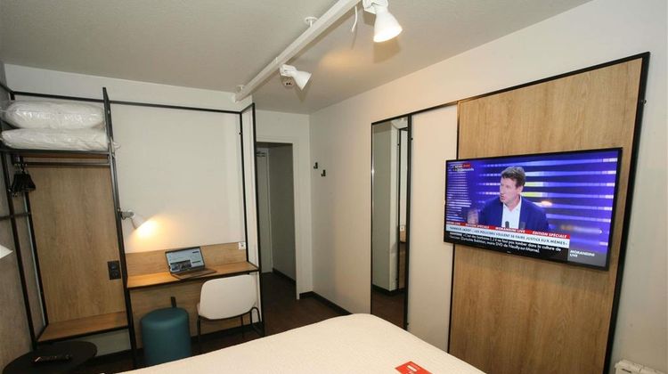 Ibis Hotel St Lo Room