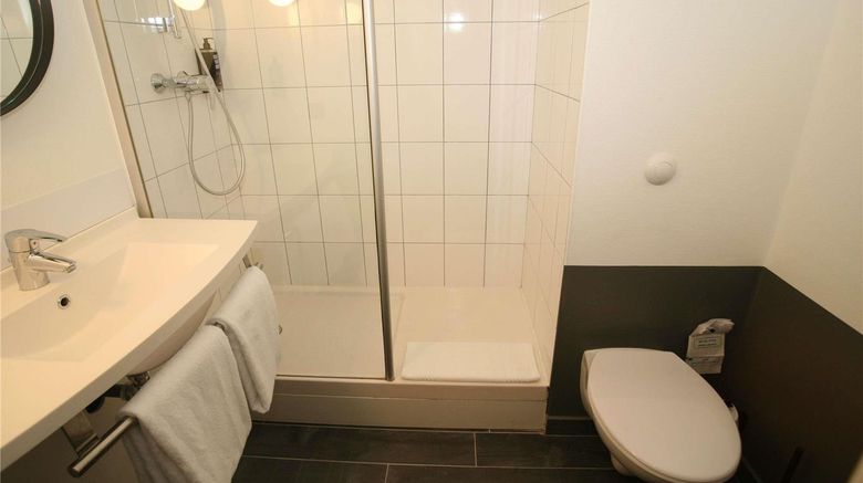 <b>Ibis Hotel St Lo Room</b>. Images powered by <a href="https://iceportal.shijigroup.com/" title="IcePortal" target="_blank">IcePortal</a>.