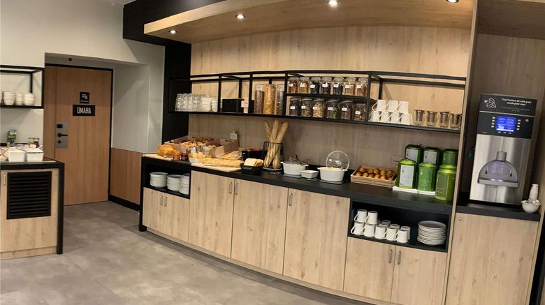 <b>Ibis Hotel St Lo Restaurant</b>. Images powered by <a href="https://iceportal.shijigroup.com/" title="IcePortal" target="_blank">IcePortal</a>.