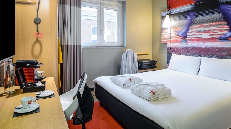 <b>Ibis Hotel Milan Centro Room</b>. Images powered by <a href="https://iceportal.shijigroup.com/" title="IcePortal" target="_blank">IcePortal</a>.