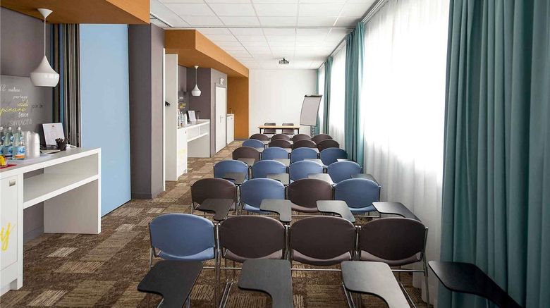 <b>Ibis Hotel Milan Centro Meeting</b>. Images powered by <a href="https://iceportal.shijigroup.com/" title="IcePortal" target="_blank">IcePortal</a>.
