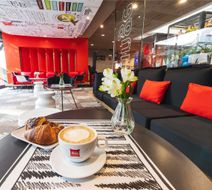 Ibis Hotel Milan Centro Exterior