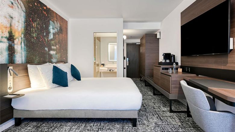 <b>Novotel Paris Bercy Room</b>. Images powered by <a href="https://iceportal.shijigroup.com/" title="IcePortal" target="_blank">IcePortal</a>.