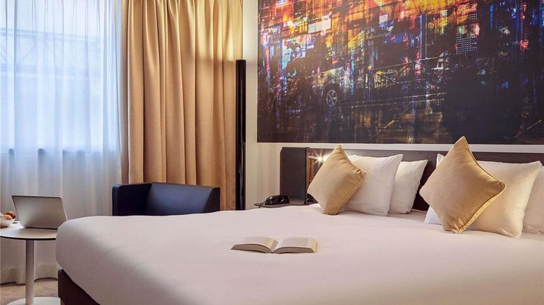<b>Novotel Paris Bercy Room</b>. Images powered by <a href="https://iceportal.shijigroup.com/" title="IcePortal" target="_blank">IcePortal</a>.