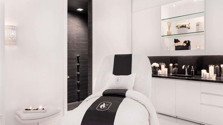 <b>Sofitel Los Angeles at Beverly Hills Spa</b>. Images powered by <a href="https://iceportal.shijigroup.com/" title="IcePortal" target="_blank">IcePortal</a>.