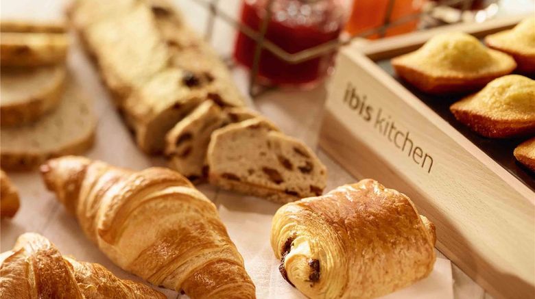 <b>Ibis Hotel Strasbourg Petite France Restaurant</b>. Images powered by <a href="https://iceportal.shijigroup.com/" title="IcePortal" target="_blank">IcePortal</a>.