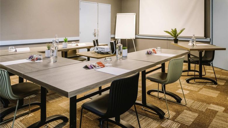 <b>Ibis Hotel Avignon Centre gare Meeting</b>. Images powered by <a href="https://iceportal.shijigroup.com/" title="IcePortal" target="_blank">IcePortal</a>.