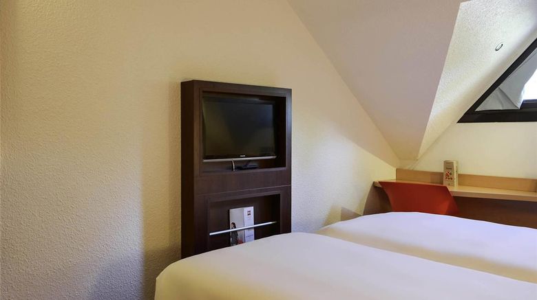 <b>Ibis Hotel Nevers Room</b>. Images powered by <a href="https://iceportal.shijigroup.com/" title="IcePortal" target="_blank">IcePortal</a>.