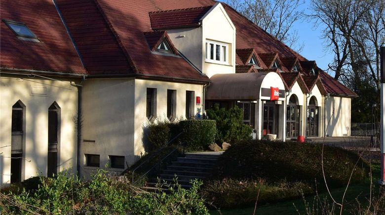 <b>Ibis Hotel Nevers Exterior</b>. Images powered by <a href="https://iceportal.shijigroup.com/" title="IcePortal" target="_blank">IcePortal</a>.