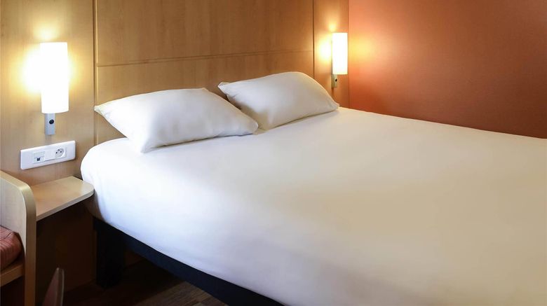 <b>Ibis Hotel Nevers Room</b>. Images powered by <a href="https://iceportal.shijigroup.com/" title="IcePortal" target="_blank">IcePortal</a>.