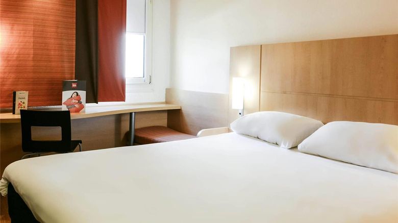 <b>Ibis Hotel Nevers Room</b>. Images powered by <a href="https://iceportal.shijigroup.com/" title="IcePortal" target="_blank">IcePortal</a>.