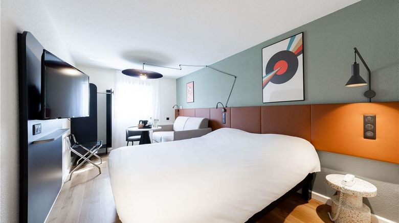 <b>Ibis Hotel Bordeaux Meriadeck Room</b>. Images powered by <a href="https://iceportal.shijigroup.com/" title="IcePortal" target="_blank">IcePortal</a>.